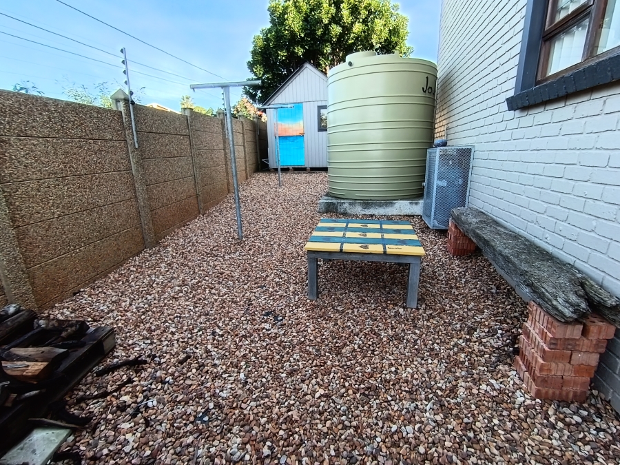 4 Bedroom Property for Sale in Wavecrest Eastern Cape